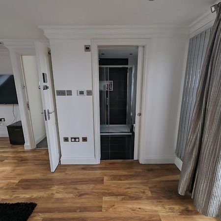 Luxury Hotel Rooms Palmers Green Eksteriør bilde